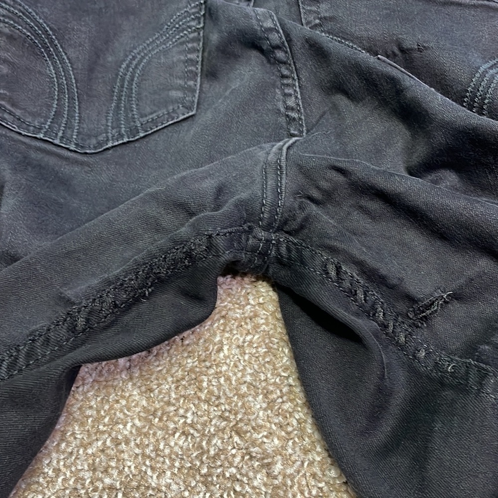 Hollister Super Skinny Jegging - Picture 9 of 9